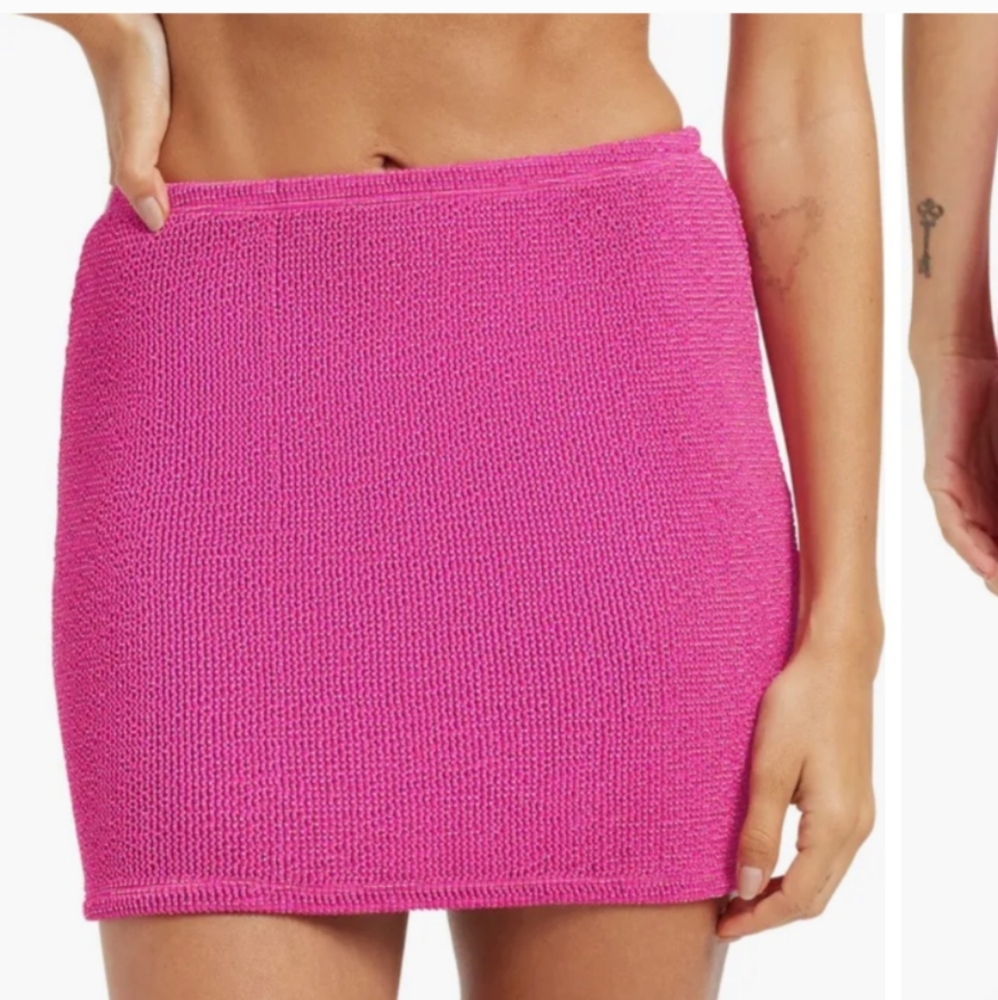 Good American Vibrant Pink Knit Skirt